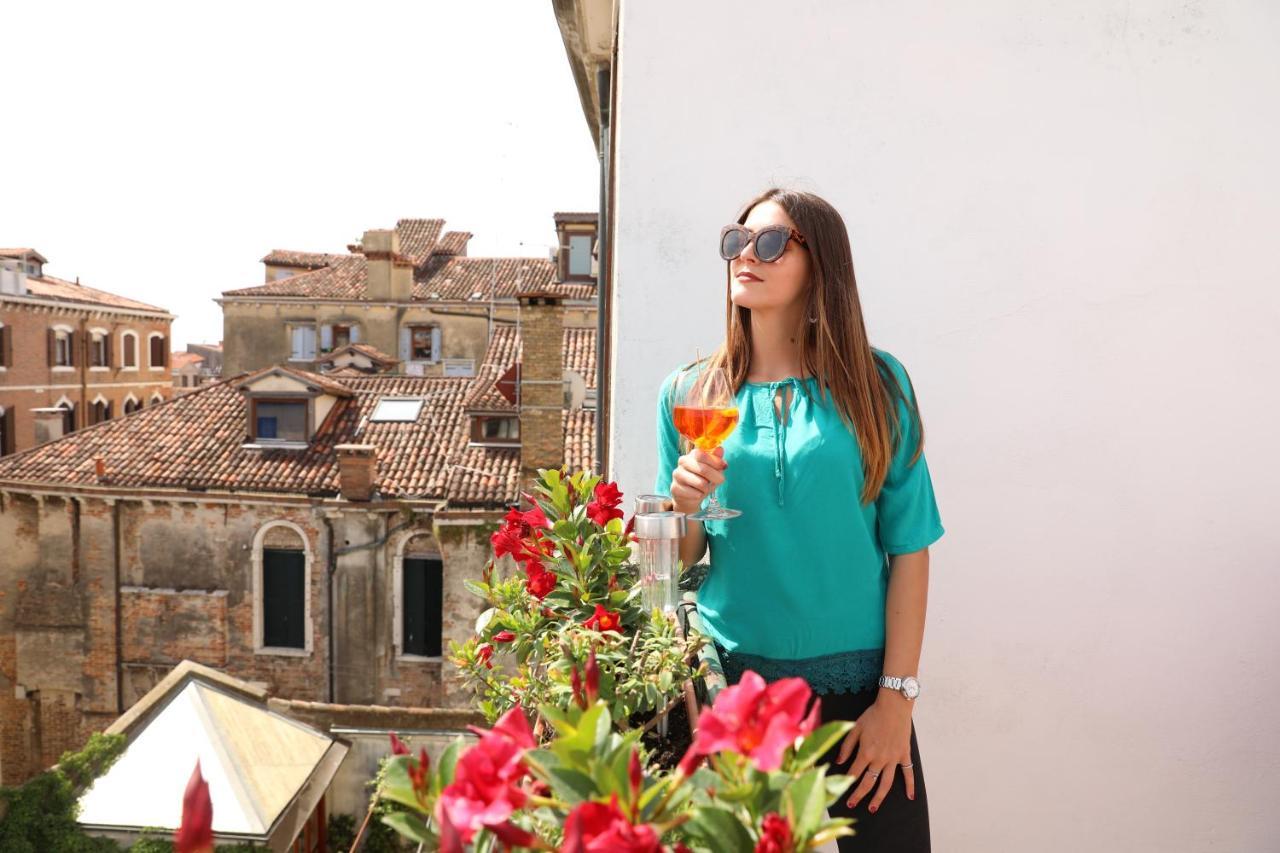 Elegant Terrace Apartment Near Piazza San Marco Last Floor No Lift Venecia Exterior foto