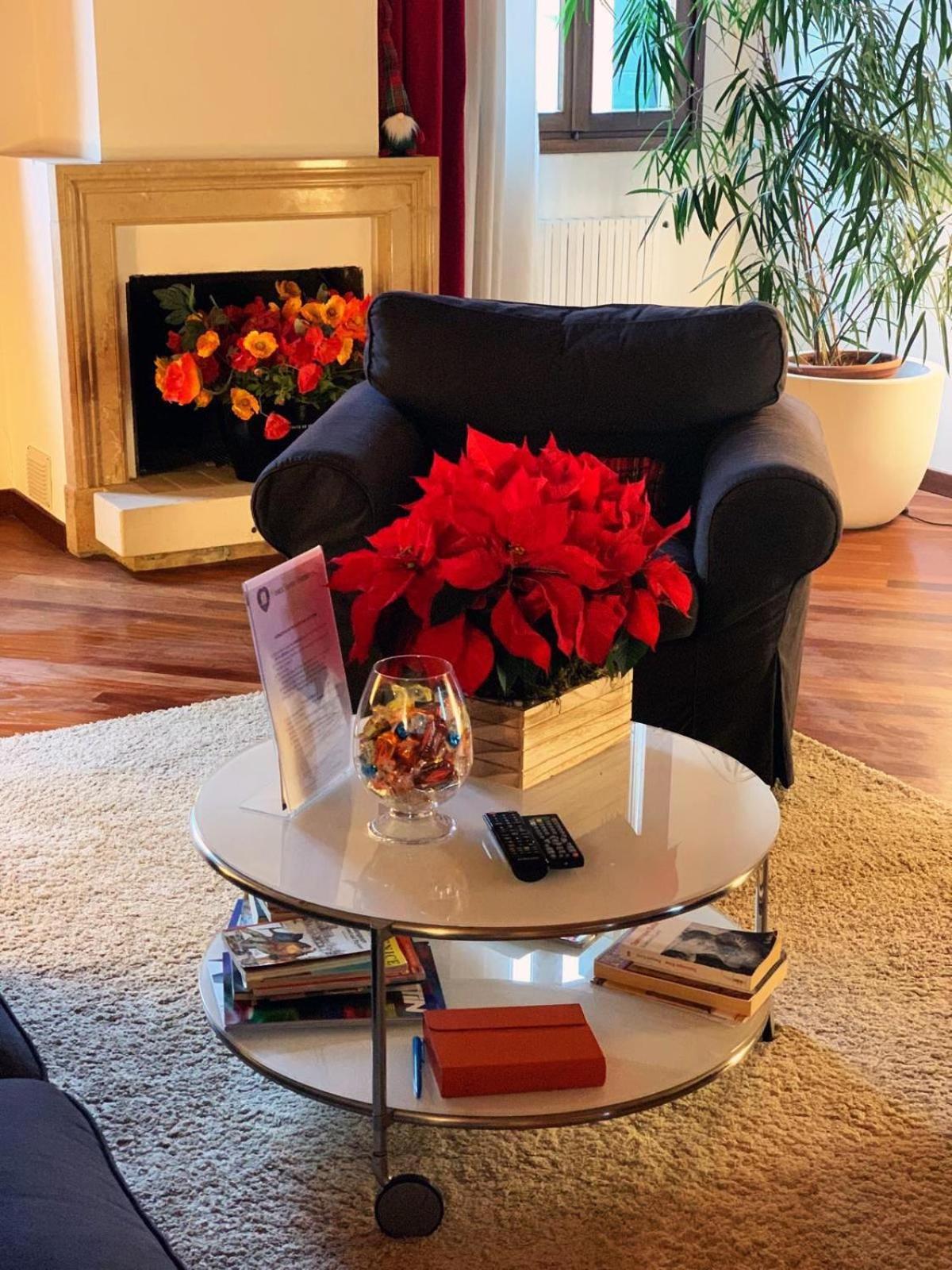 Elegant Terrace Apartment Near Piazza San Marco Last Floor No Lift Venecia Exterior foto