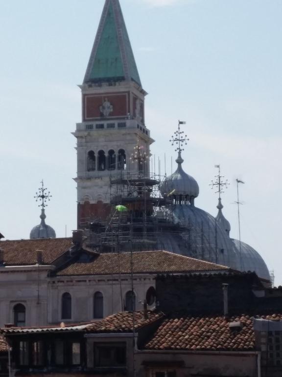 Elegant Terrace Apartment Near Piazza San Marco Last Floor No Lift Venecia Exterior foto