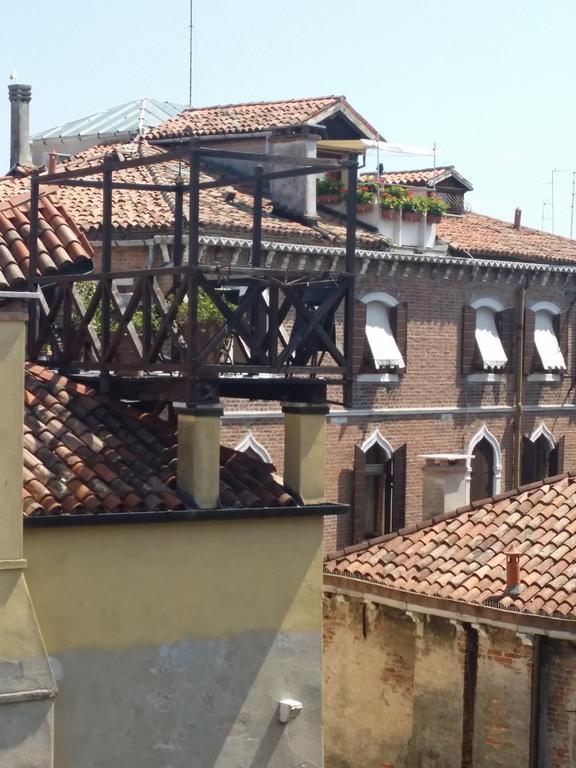 Elegant Terrace Apartment Near Piazza San Marco Last Floor No Lift Venecia Exterior foto
