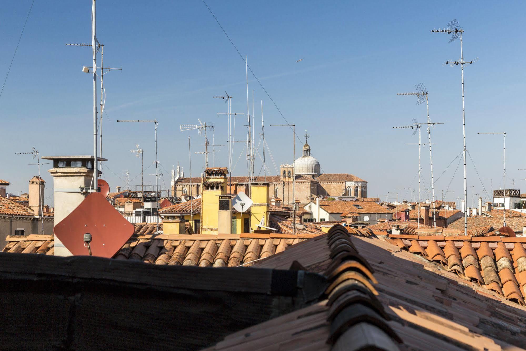 Elegant Terrace Apartment Near Piazza San Marco Last Floor No Lift Venecia Exterior foto