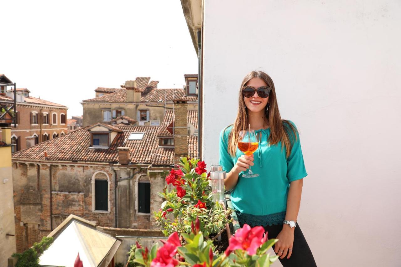 Elegant Terrace Apartment Near Piazza San Marco Last Floor No Lift Venecia Exterior foto